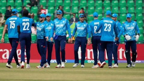 इंग्लैंड ने साउथ अफ्रीका और आयरलैंड के खिलाफ व्हाइट-बॉल स्क्वाड किए घोषित, RCB का 21 वर्षीय खिलाड़ी 