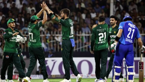 PAK vs AFG: सलमान अली आगा की कप्तानी पारी और हारिस रऊफ़ की घातक गेंदबाज़ी से पाकिस्तान ने अफ़ग़ानिस्