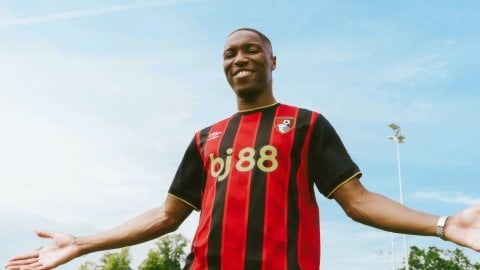 Bournemouth sign defender Bafode Diakite from Lille OSC