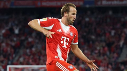 Bundesliga 2025-26: Kane, Olise, Diaz shine as Bayern start season in style