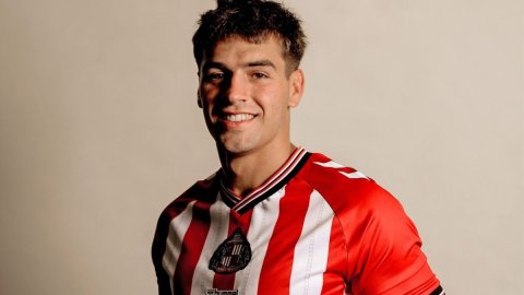 Chelsea Striker Marc Guiu joins Sunderland on loan