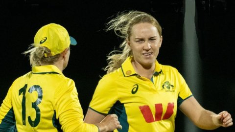 Dominant performances from Healy and Garth take Australia ‘A’ to T20 series win