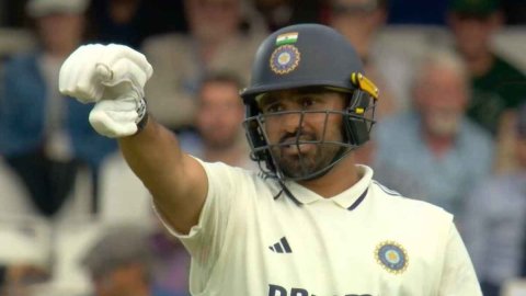 Indian batter Karun Nair ends 3149-day wait for test fifty Karun Nair ने 3149 दिन बाद अर्धशतक जड़कर भी बनाया अनचाहा रिकॉर्ड,जिसे टीम इंडिया का कोई क्रिकेटर नही