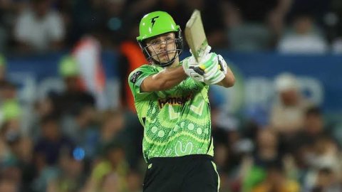 Konstas signs 4-year contract extension with Sydney Thunder