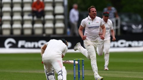 Leicestershire rope in Josh Davey and Jonny Tattersall on three-year deals