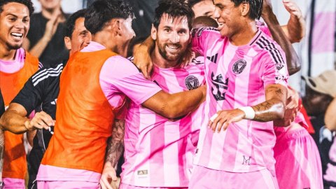 Messi's brace takes Inter Miami CF to Leagues Cup final with comeback win over Orlando City
