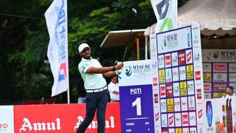 Mysuru Open golf: Sandhu dominates Rd 3 with phenomenal 62, extends lead to three shots