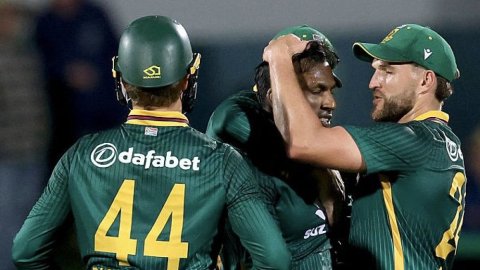 Ngidi, Breetzke lead SA to fifth consecutive ODI series win over Australia