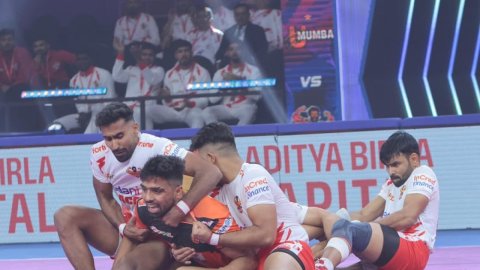 PKL Season 12: Second tie-breaker in two days sees U Mumba clinch thriller, edge Gujarat Giants 6-5