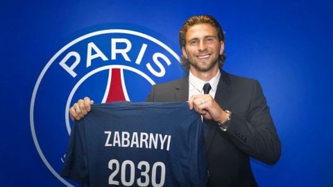 PSG sign Illia Zabarnyi as first Ukrainian player in club history