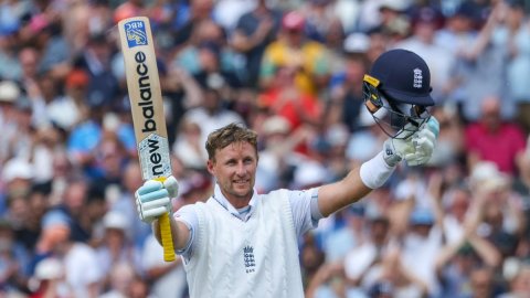 Root will need to take the surfboard off his front leg: Warner on England’s Ashes hopes