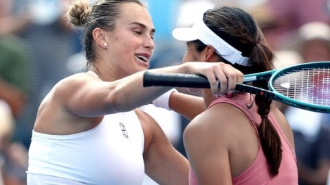 Sabalenka prevails in Cincinnati with marathon win over Raducanu