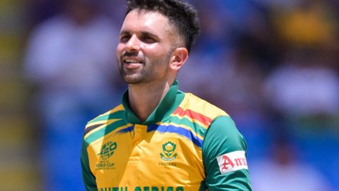 South Africa spinner Maharaj reclaims top spot in men’s ODI bowling rankings
