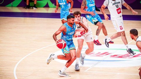 Valiant India push Jordan to the brink in FIBA Asia Cup opener at the King Abdullah Sports City in J