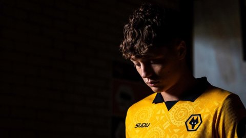 Wolves sign Girona defender Ladislav Krejci on initial loan deal