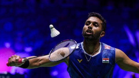 World Championships: Prannoy advances to Round of 32; PV Sindhu also progresses (Ld)