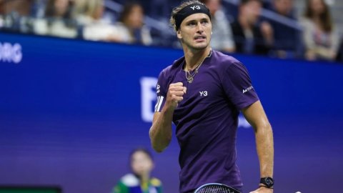 Zverev eases past Tabilo to wrap up US Open first round action