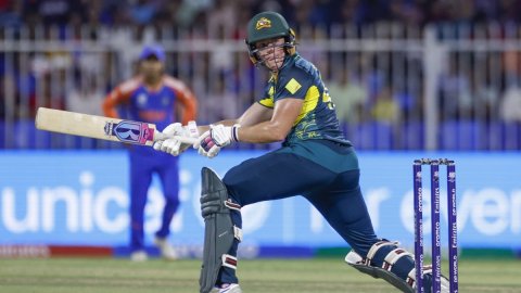 3rd ODI: Garth and Harris come in as Australia elect to bat first against unchanged India