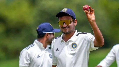Duleep Trophy this 21 year-old bowler made history by dismissing 6 batsmen LBW equalling world recor