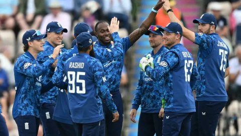 न्यूजीलैंड दौरे के लिए इंग्लैंड ने अपनी वनडे और टी20 टीम का किया ऐलान, इस धाकड़ खिलाड़ी को मिला पहली