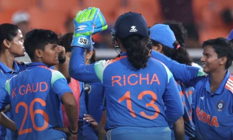 India Women beat Australia Women by 102 runs in second odi level series 1-1