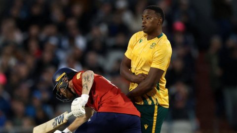 Kagiso Rabada ने बनाया शर्मनाक T20I रिकॉर्ड, ऐसा करने वाले दुनिया के पहले गेंदबाज बने 