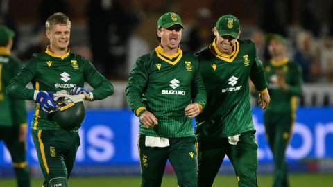 ENG vs SA: साउथ अफ्रीका ने दूसरे वनडे में इंग्लैंड को हराकर 27 साल बाद रचा इतिहास, Matthew Breetzke 