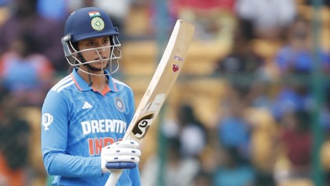 Smriti Mandhana वर्ल्ड कप में बना सकती हैं 8 World Record, दुनिया की कोई महिला क्रिकेटर नहीं कर पाई 