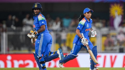 Womens World Cup 2025: India Set 270 Runs Target For Sri Lanka, Check Scorecard ஐசிசி மகளிர் உலகக் கோப்பை 2025: தீப்தி சர்மா, அமஞ்ஜோத் கவுர் அரைசதம்; வலுவான ஸ்கோரை சேர்த்தது இந்திய