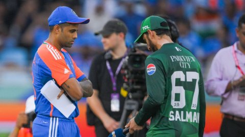 Asia Cup: Both teams unchanged as Pakistan elect to bat first against India
