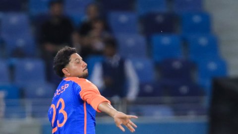 Asia Cup: Kuldeep picks 4-7 as commanding India thrash UAE by nine wickets (Ld)