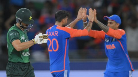 Asia Cup: Kuldeep stars as India restrict Pakistan to 127/9 despite Shaheen’s cameo