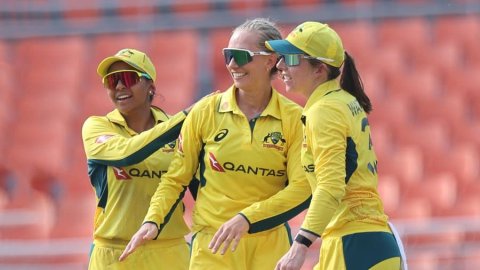 Smriti’s 125 Goes In Vain As Australia Beat India By 43 Runs, Win Series 2-1 IN-W vs AU-W, 3rd ODI: ஸ்மிருதி மந்தனா, தீப்தி சர்மா போராட்டம் வீண்; தொடரை வென்றது ஆஸி!