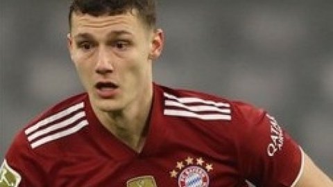 Back to midfield, Bayern's Kimmich turns into Nagelsmann's flagman