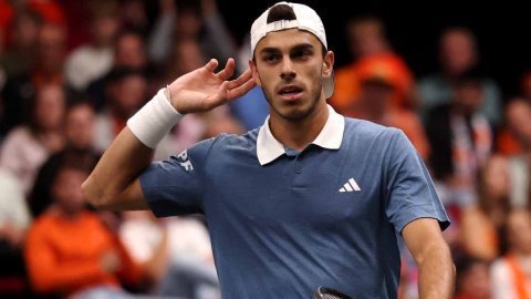 Davis Cup: Cerundolo lifts Argentina to brink of finals, Fritz keeps USA alive