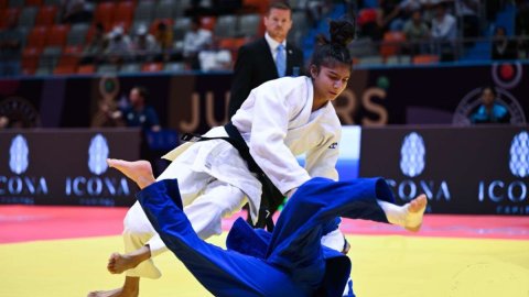Himanshi Tokas becomes first Indian judoka to grab top spot in world junior rankings