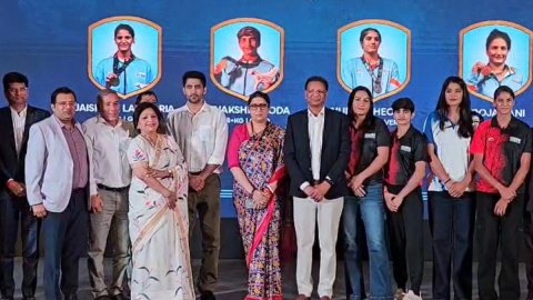 सफलता का जश्न देख खुशी होती है, स्मृति ईरानी से सम्मानित होकर बोलीं महिला मुक्केबाज 