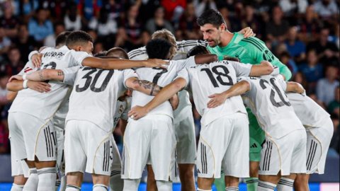 ला लीगा : रियल मैड्रिड और एफसी बार्सिलोना के बीच अक्टूबर में मुकाबला