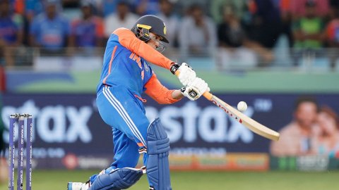 'ऑपरेशन व्हाइट बॉल': अभिषेक शर्मा ने तोड़ा गुरु युवराज सिंह का रिकॉर्ड 