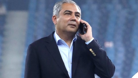 Dubai: Mohsin Naqvi Awaits Trophy Presentation After Asia Cup Final