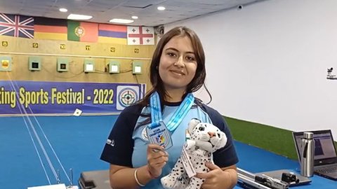 पिता की शूटिंग रेंज पर प्रैक्टिस, एशियन चैंपियनशिप में इतिहास रच चुकीं कृषिका जोशी