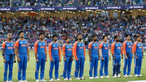 Asia Cup 2025: टीम इंडिया को झटका, पाकिस्तान के खिलाफ सुपर 4 के मैच से बाहर हो सकता है ये स्टार खिला