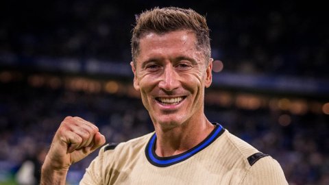 La Liga: Barca come from behind to down Oviedo