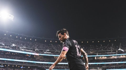Messi bags brace as Inter Miami beat New York City FC to reach MLS Cup playoffs