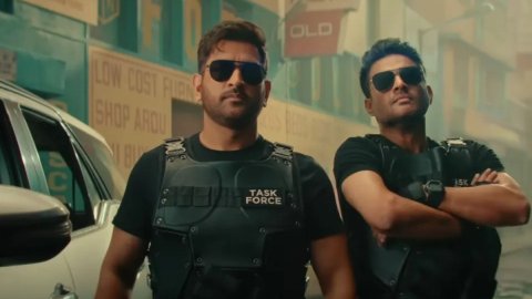 VIDEO: धोनी करने वाले हैं बॉलीवुड डेब्यू, आर माधवन के साथ 'The Chase' के टीजर में आए नजर