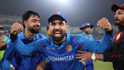 40 साल के Mohammad Nabi ने बनाया गजब रिकॉर्ड, T20I में ऐसा करने वाले दुनिया के दूसरे क्रिकेटर बने