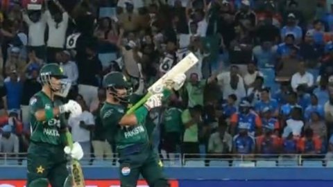VIDEO: पाकिस्तानी खिलाड़ी ने की हदें पार, फिफ्टी के बाद मनाया 'गन सेलिब्रेशन'