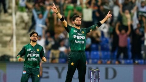 'उसे जो कहना है कहने दो, अभी ना तो वो फाइनल में पहुंचे हैं ना हम'