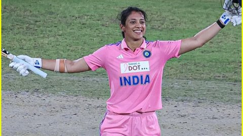 IN-W vs AU-W 3rd ODI: Smriti Mandhana ने सिर्फ 50 गेंदों में सेंचुरी ठोककर रचा इतिहास, तोड़ा Virat K
