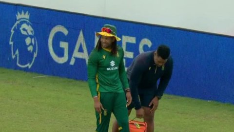 South Africa's Tony de Zorzi ruled out of England ODIs with hamstring injury